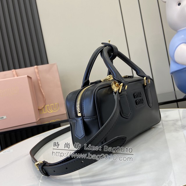miumiu專櫃繆繆最新款Arcadia牛皮女士手提包斜挎包 jh2326型號：500142